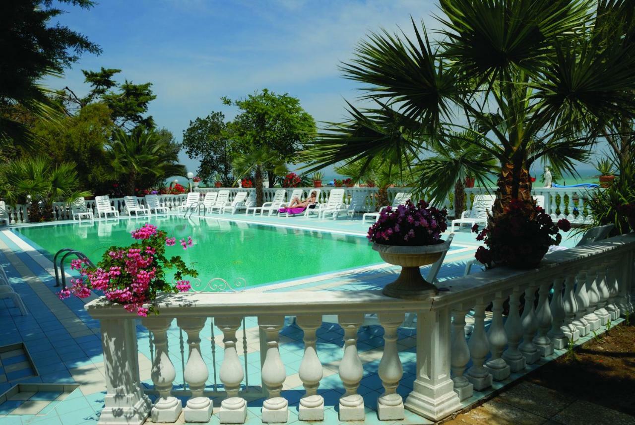 Terrazzo Sul Mare Campsite *